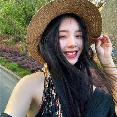 我那热辣滚烫的婚姻刚离婚，五个女神未婚妻倒追我